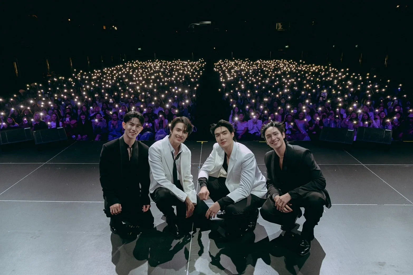 “ตี๋-เฮง” นำทีมส่งท้ายซีรีส์ ปิดฉากอบอุ่น แฟน ๆ ร่วมสร้างความทรงจำสุดประทับใจ ในงาน “iQIYI Original Don’t Be Too Emotional อย่าขอพี่เจน” Final Screening